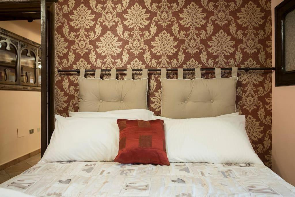 Les Jeux Sont Faits Apartment Napoli Bagian luar foto